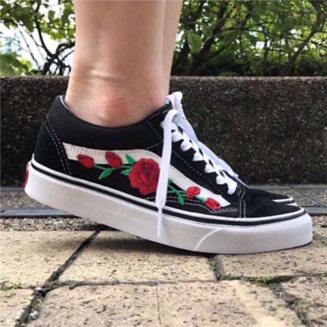 Rose embroidered old skool vans shop