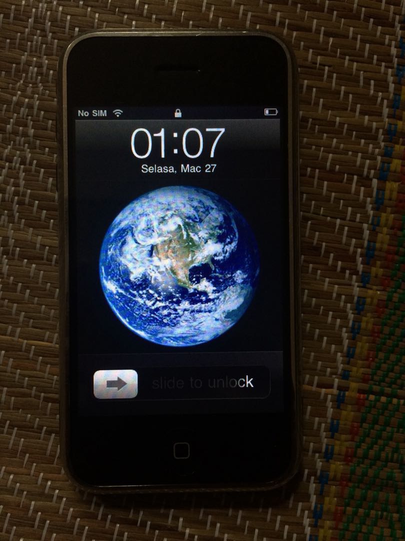 Iphone 2g 8gb First Model Mobile Phones Tablets Iphone Others On Carousell