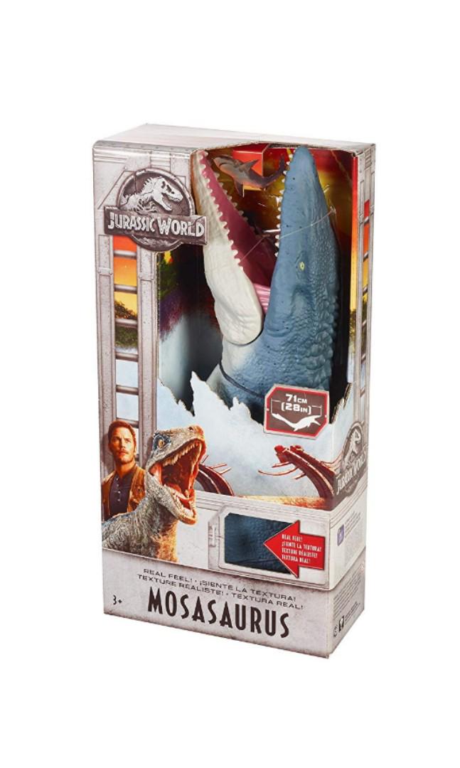 giant shark eats my girlfriend roblox sharkbite mosasaurus youtube