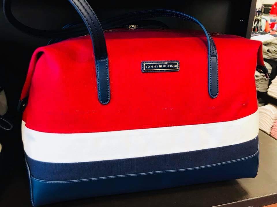 tommy hilfiger travel bags for women