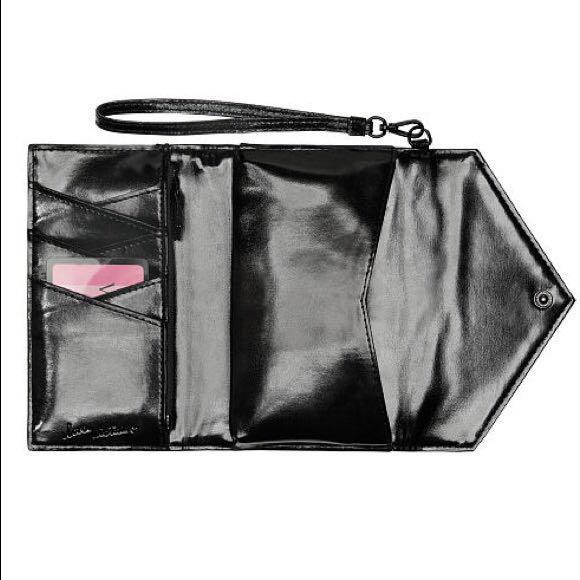 Original VS Wristlet/Clutch, Women's Fashion, Bags & Wallets, Clutches on Carousell