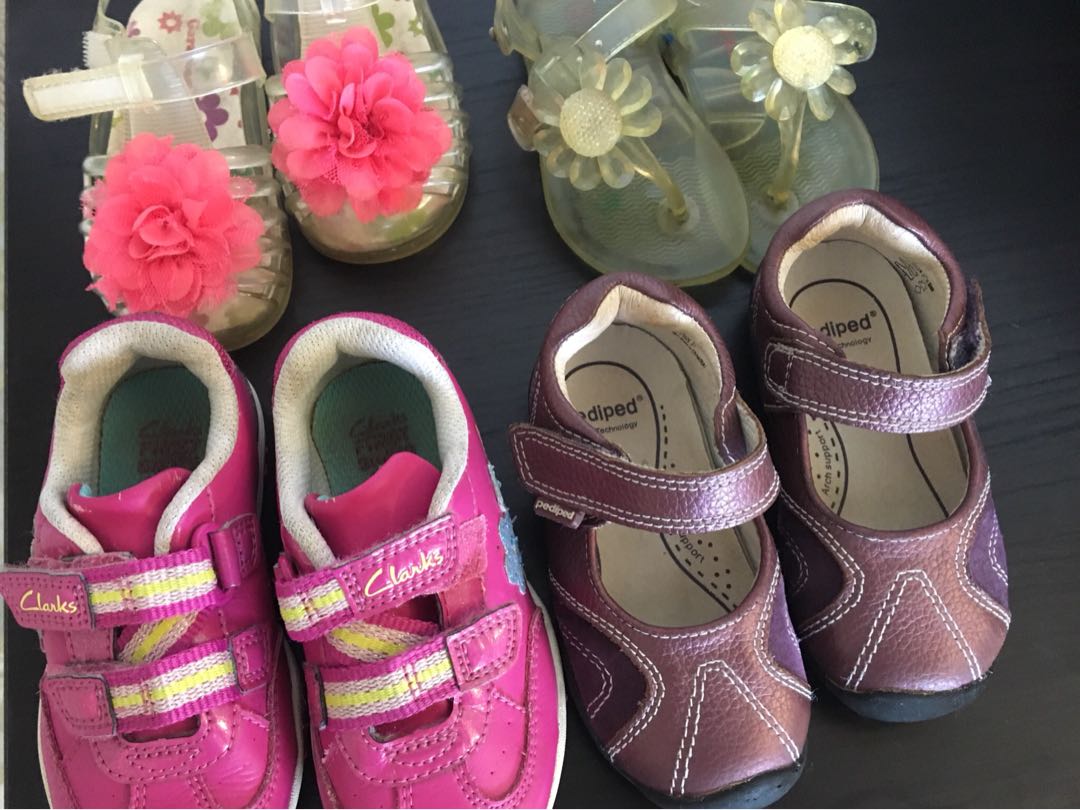 clarks girls shoes size 1