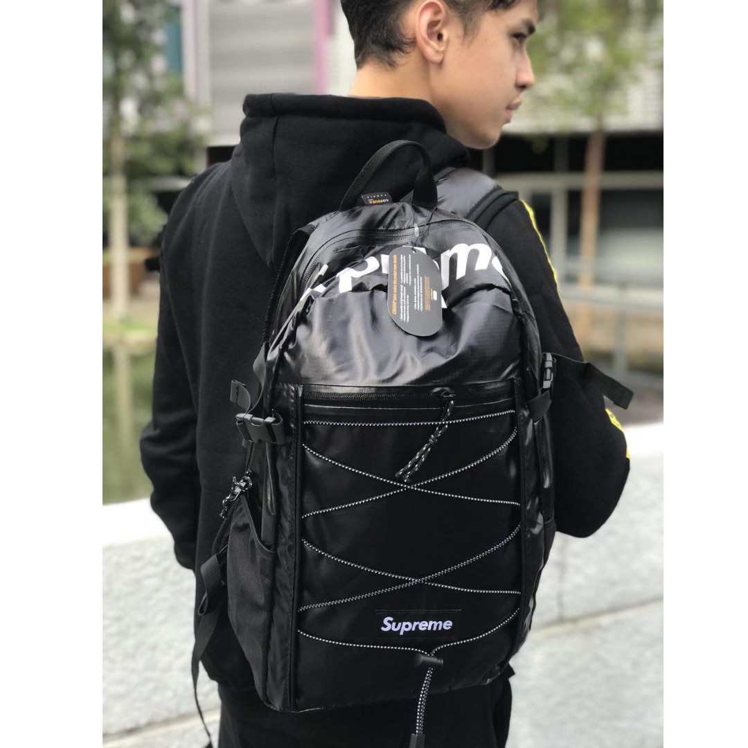 supreme fw17 backpack black