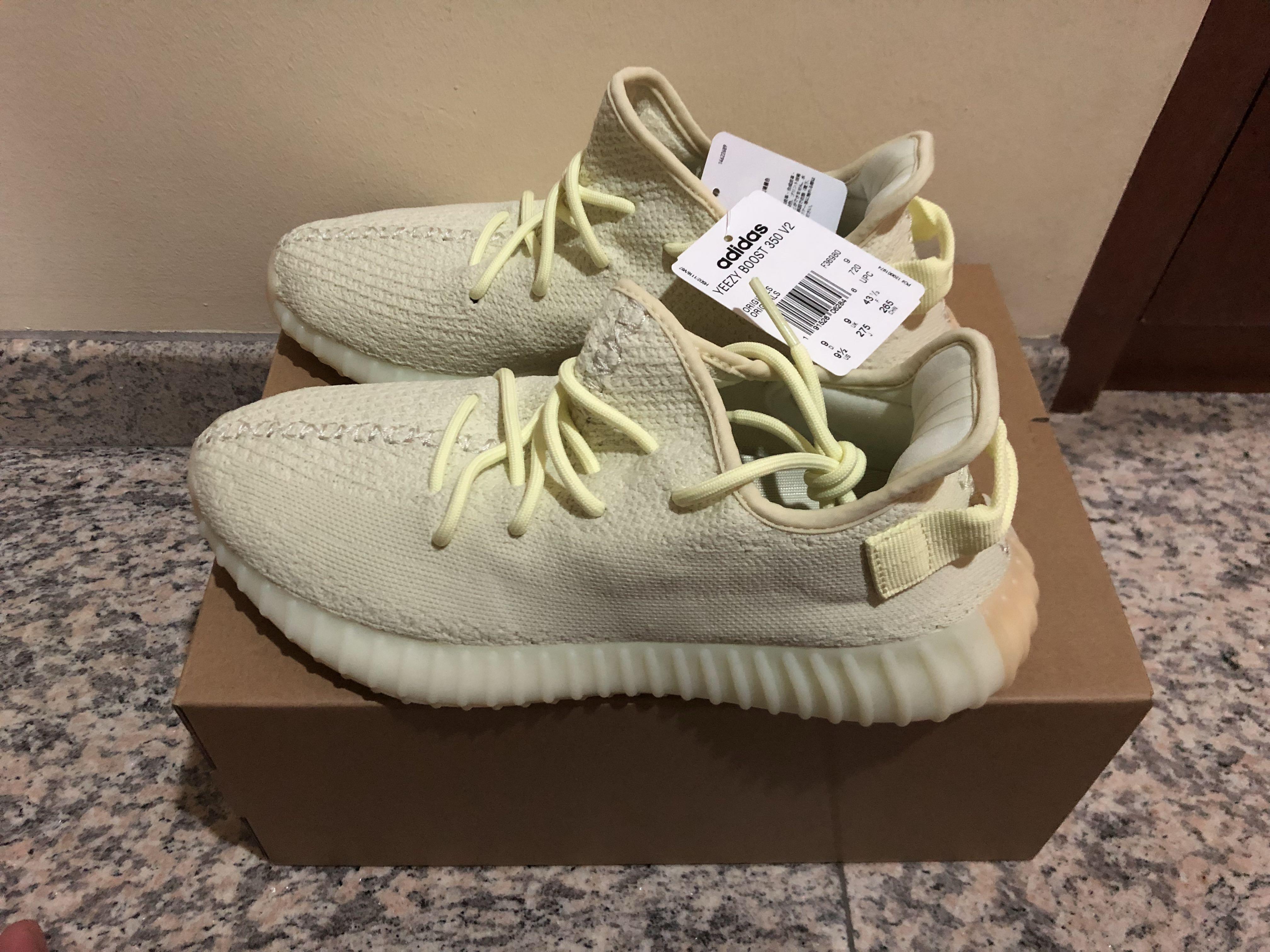 US9 Yeezy V2 butter, Men's Fashion 