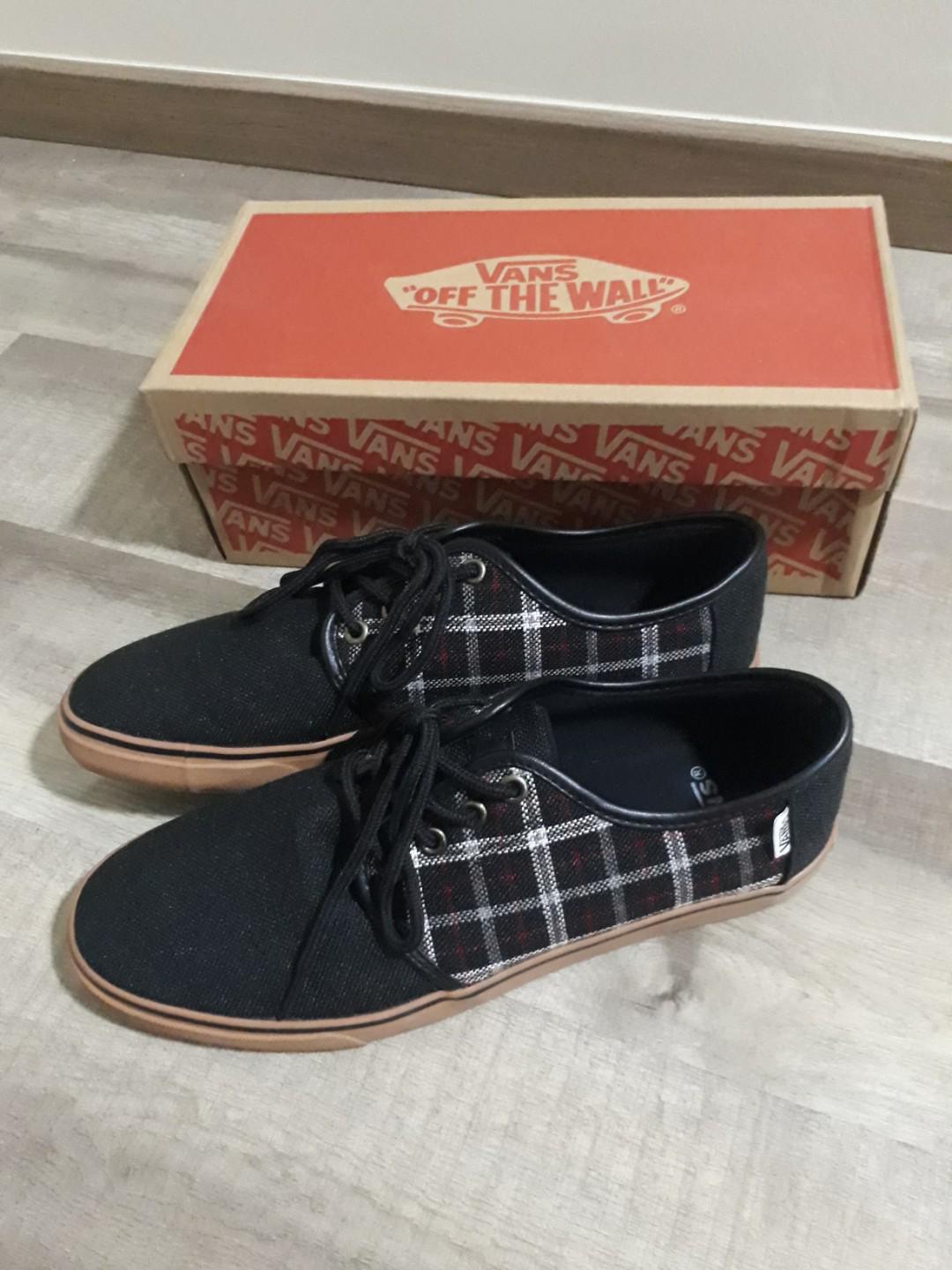 Vans sneakers, Men's Fashion, Footwear, Sneakers on Carousell