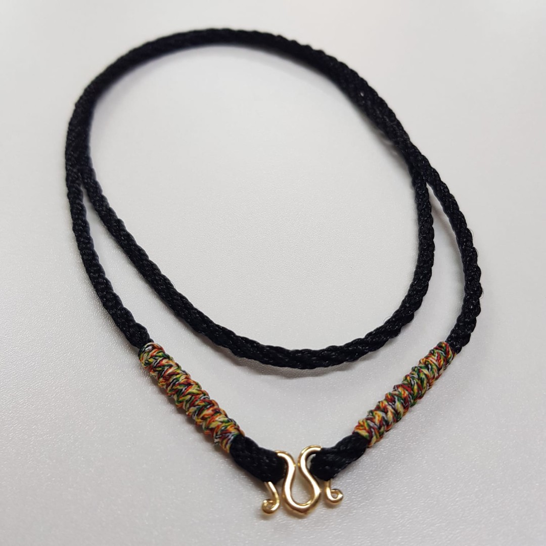 Free necklace by mail on sale