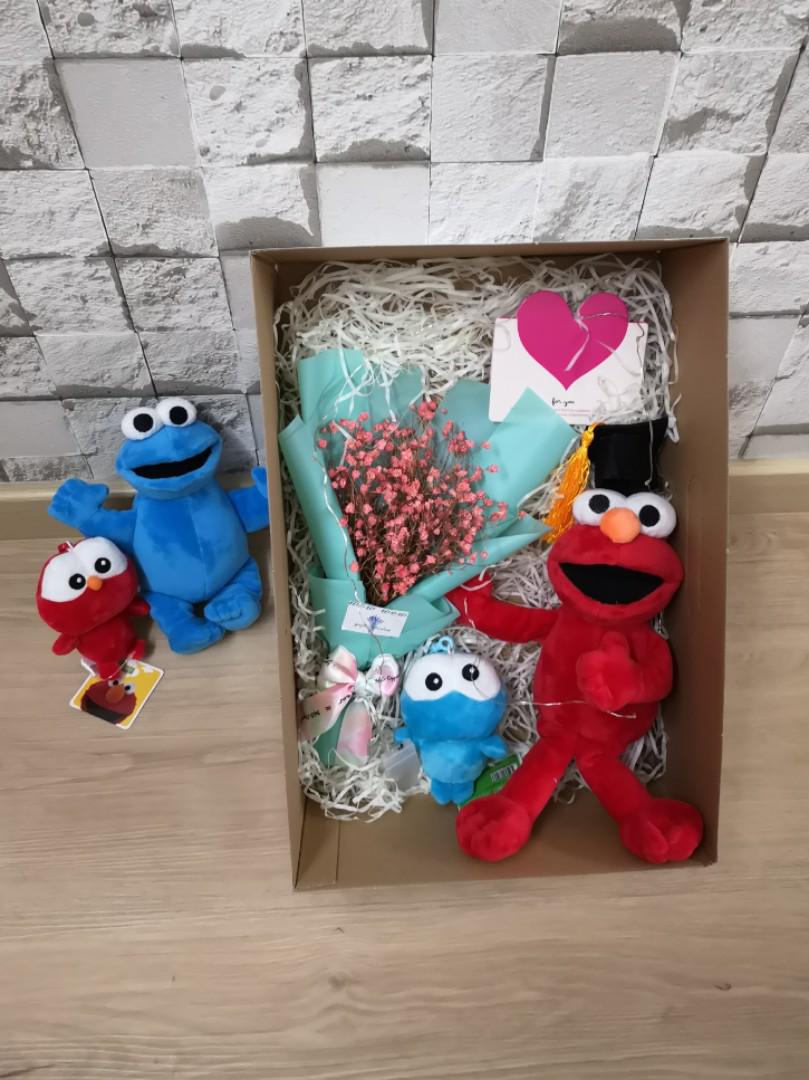 Baby Breath With Elmo And Cookie Monster Gift Set Design Craft