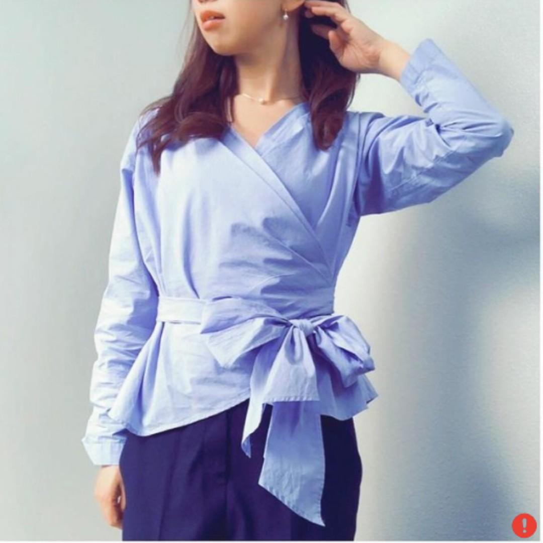 uniqlo wrap blouse
