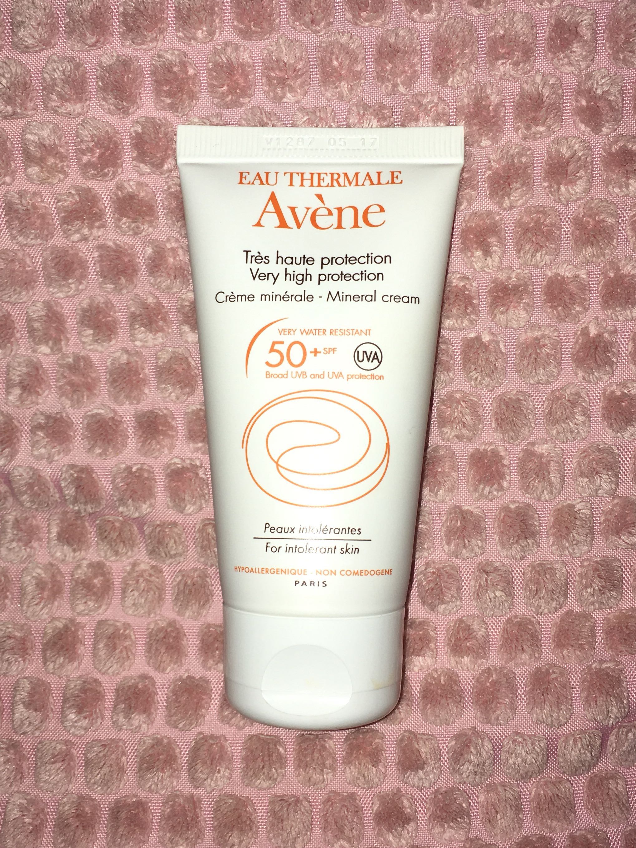 Eau Thermale Avene Spf 50 Mineral Cream Sunscreen