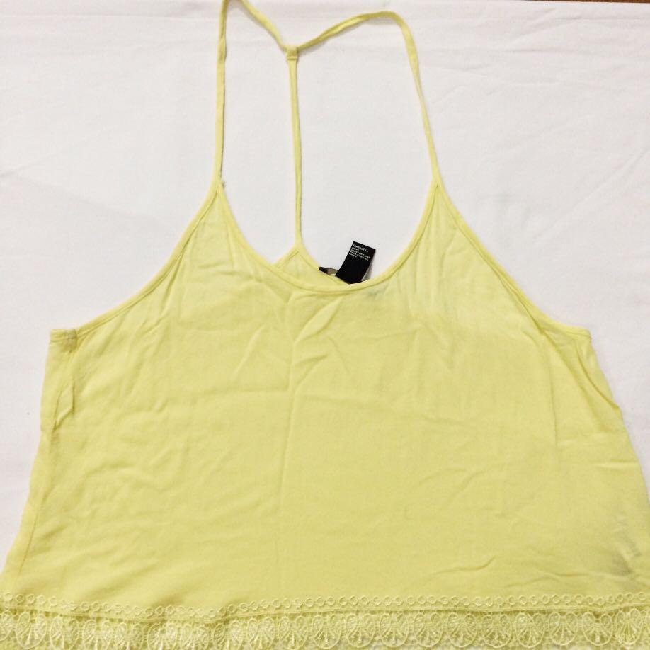 F21 tank top (Category: Sleeveless) located in Manila. Submitted by elshdwn (Listing ID 180434246, Image 1). Description: .