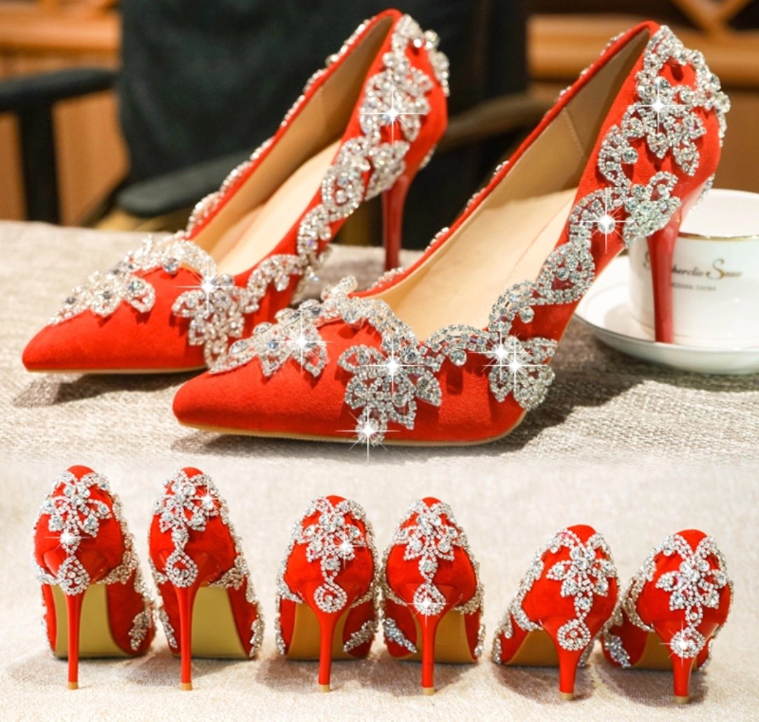 formal dinner wedding ladies red heels 