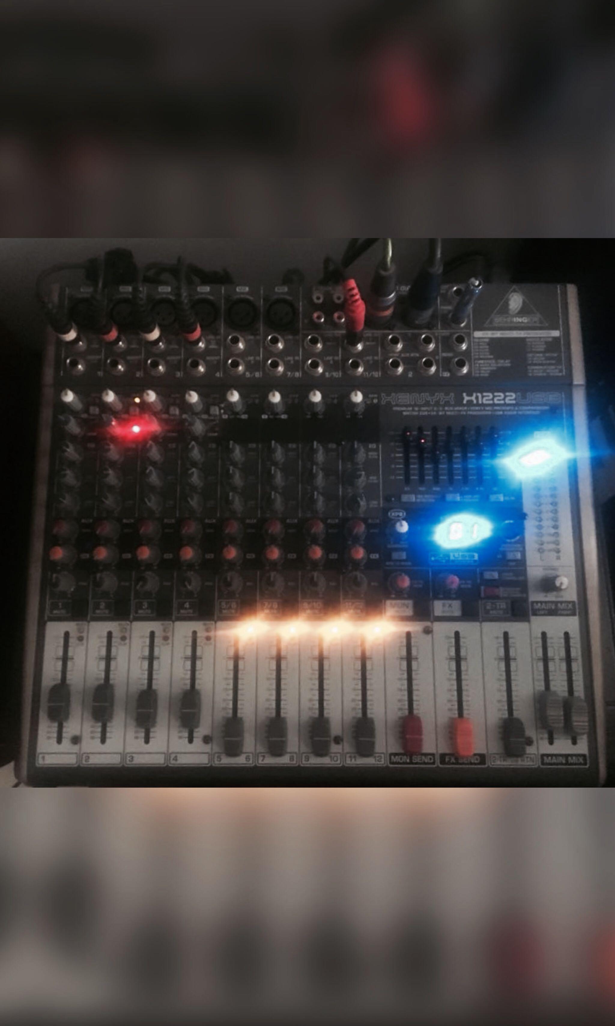 MIXER BEHRINGER XENYX X1222 USB [reprice], Musik & Media, Alat di Carousell