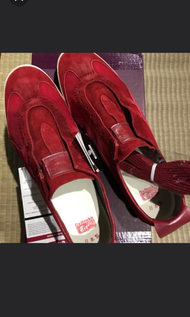 Onitsuka Tiger Mexico Slip-On Deluxe Made In Japan (Category: Dress Shoes) located in Singapore. Submitted by jd5ifty6p (Listing ID 180456666, Image 3). Description: Onitsuka Tiger Mexico Slip-On Deluxe Made In Japan New Unworn Size US 10/Eur 44/Jap 28cm As per photo Self collect at my location.
