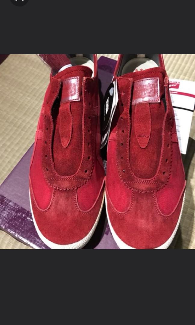 Onitsuka Tiger Mexico Slip-On Deluxe Made In Japan (Category: Dress Shoes) located in Singapore. Submitted by jd5ifty6p (Listing ID 180456666, Image 2). Description: Onitsuka Tiger Mexico Slip-On Deluxe Made In Japan New Unworn Size US 10/Eur 44/Jap 28cm As per photo Self collect at my location.