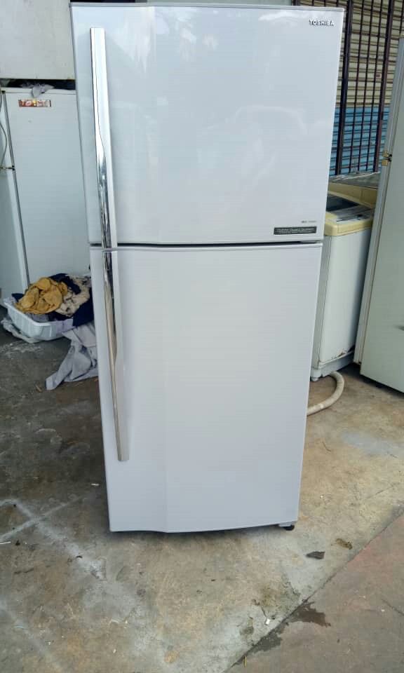Peti Ais Sharp 2 Pintu Kitchen Appliances On Carousell