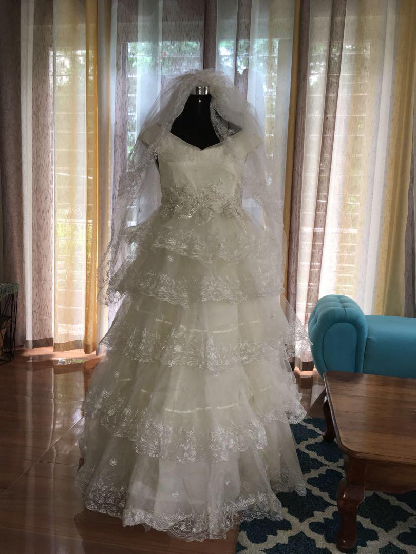 Renee salud gowns Clearance