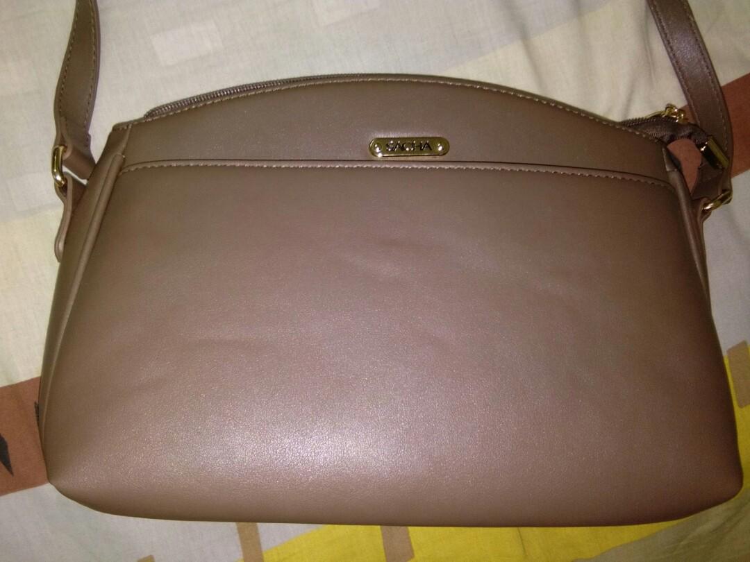 sacha sling bag