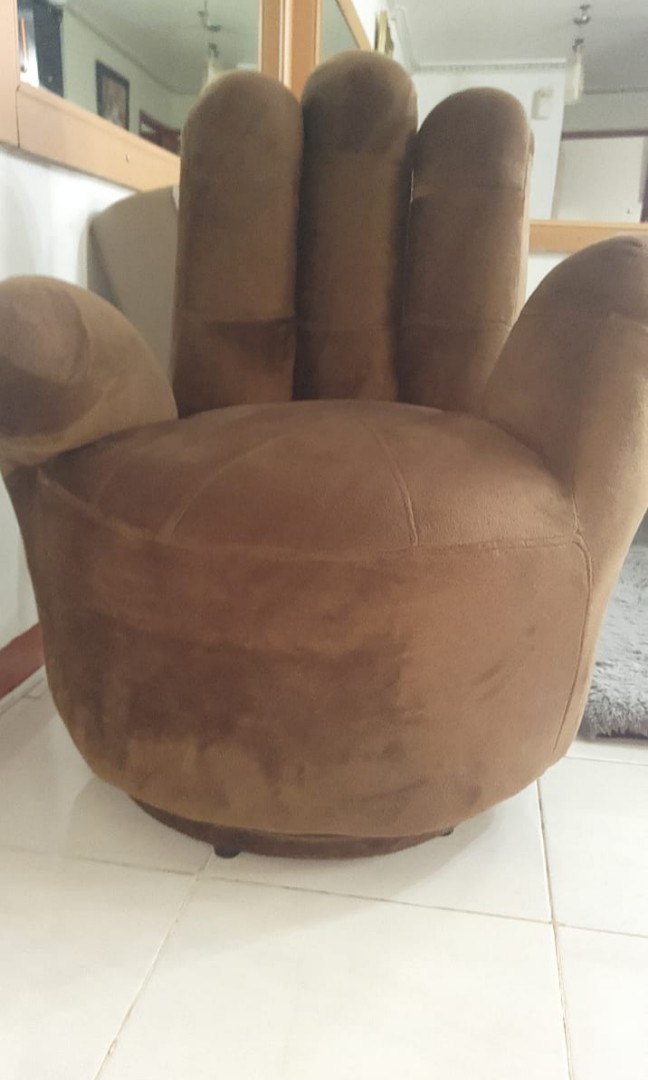 Sofa Kurso Jari Tangan Minimalis Perabotan Rumah Di Carousell Kursi sofa jadi salah satu bagian penting di ruang tamu. sofa kurso jari tangan minimalis