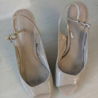 Highills charles n keith