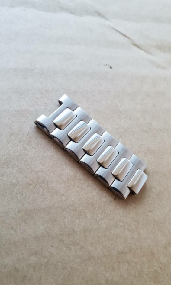 Patek nautilus bracelet clearance