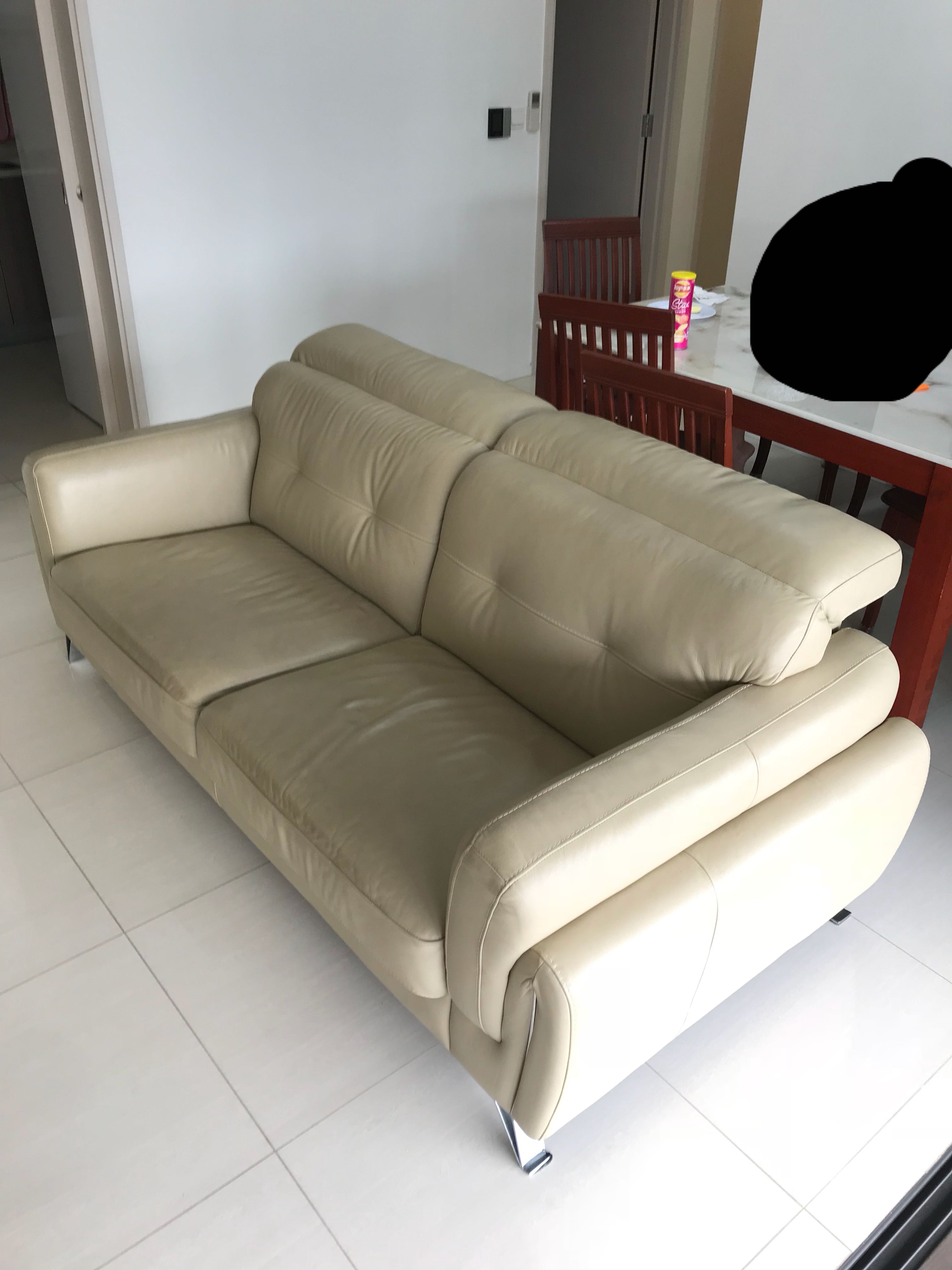 2 M X 90 Cm Leather Sofa