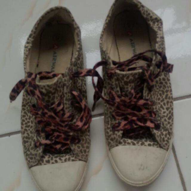 size 40 women's shoe