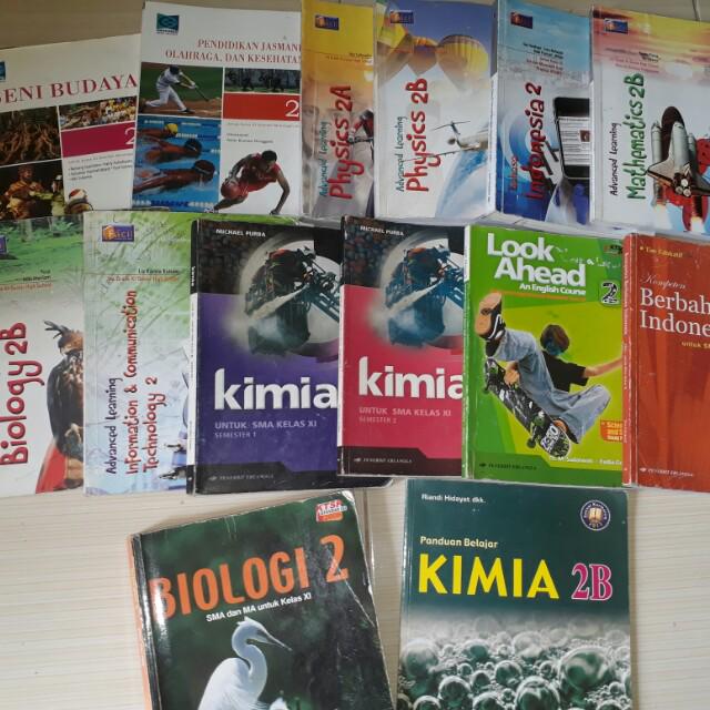 Pedagang Buku Di Kwitang Dan Senen Bertahan Di Era Online