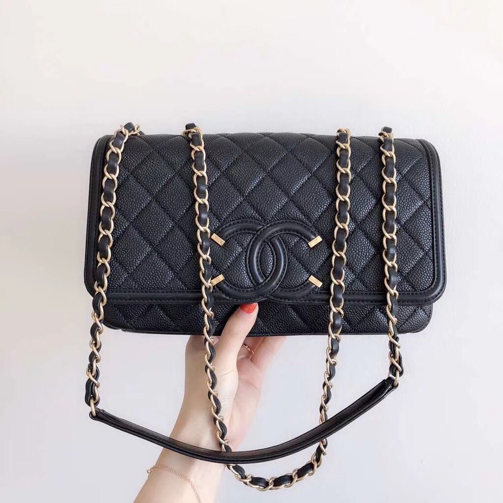 chanel filigree flap