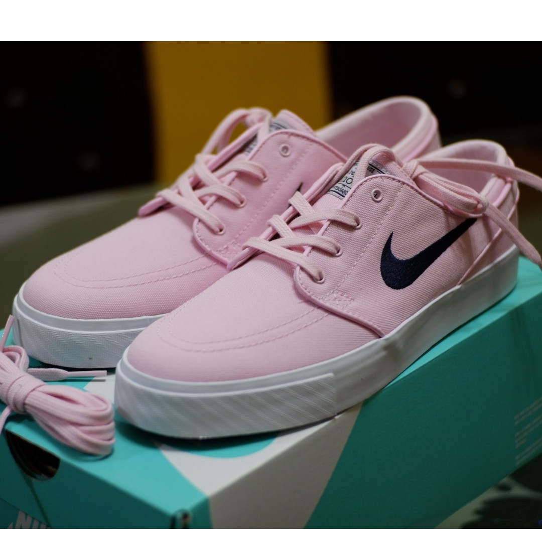 prism pink janoski