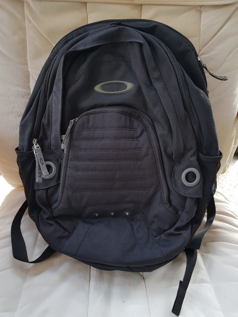 Oakley Backpack Luxury Bags Wallets On Carousell   Oakley Backpack 1532166771 6b10728b 