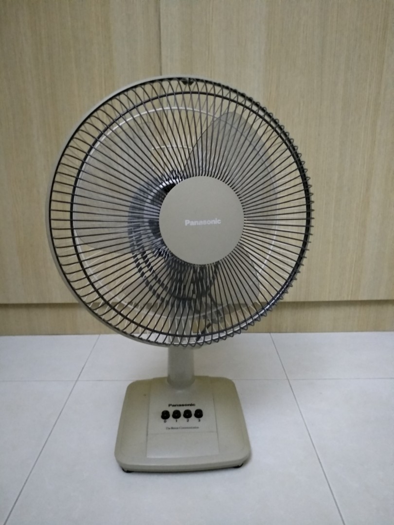 Panasonic 12" (30cm) Desk / Table Fan F300CS, Furniture & Home Living