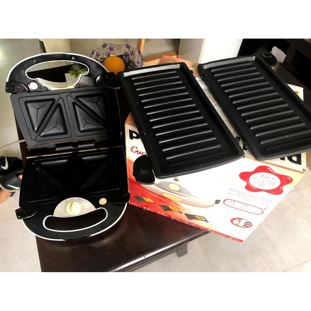Philips Cucina 3 in 1 Waffle/Sandwich Maker HD 2430, TV & Home