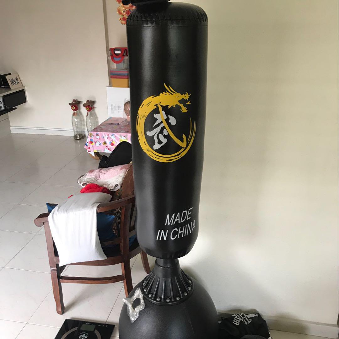 Punching bag, Sports Equipment, Exercise & Fitness, Toning & Stretching