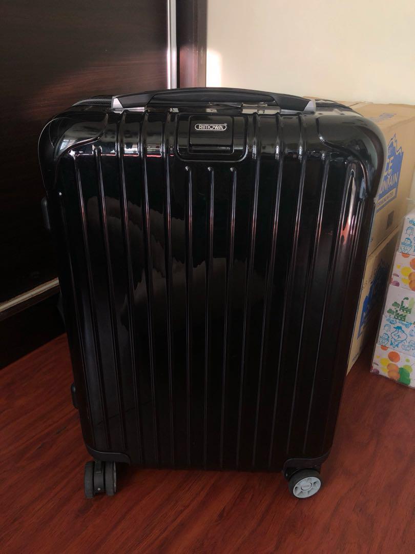 Rimowa Salsa Deluxe Cabin Black Luggage