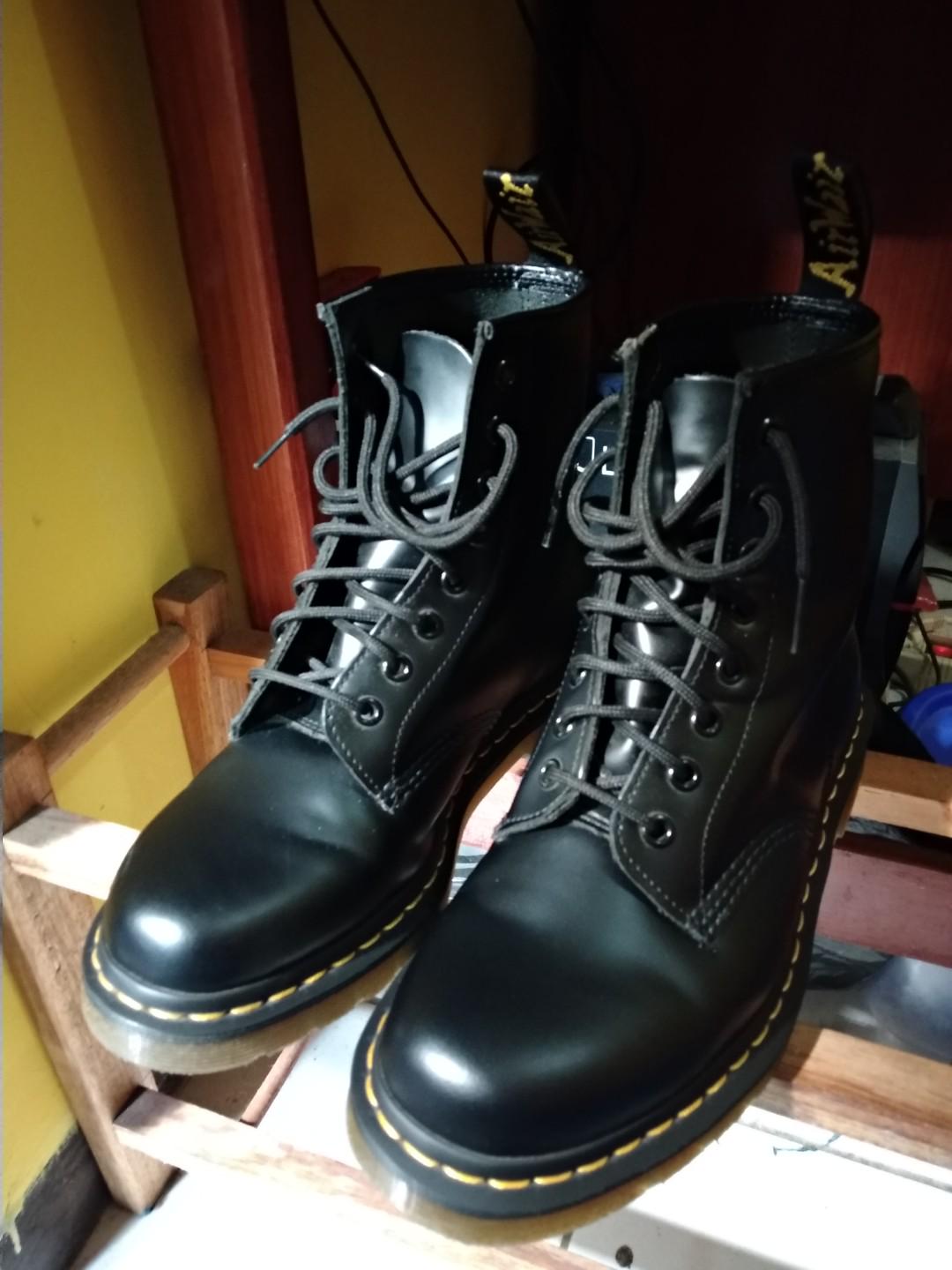 sepatu boot dr marten original