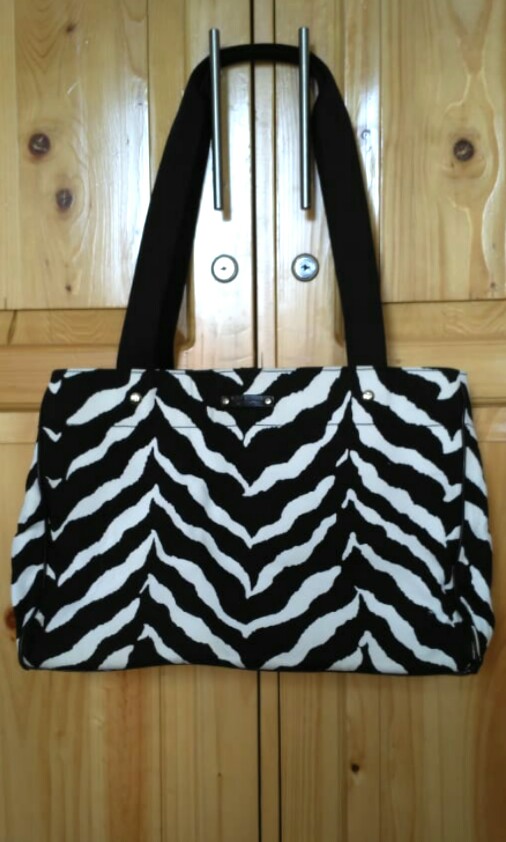 Tas Wanita Motif Zebra Hitam Putih Women S Fashion Women S Bags