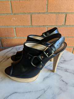 Black Leather Heels - Size 9 - Wittner Voda