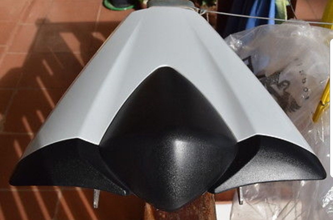 3 months old genuine Honda OEM CB1000R seat cowl for SALE. Price has been reduce & firm