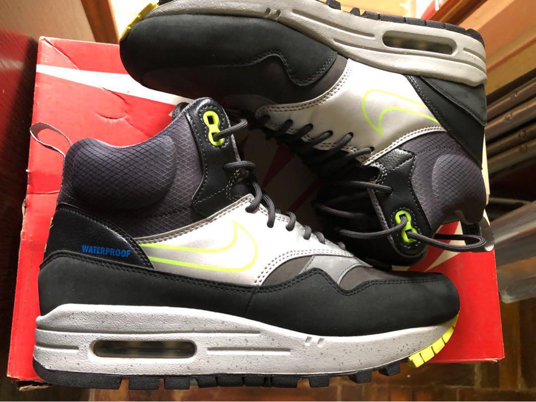 waterproof sneakerboot