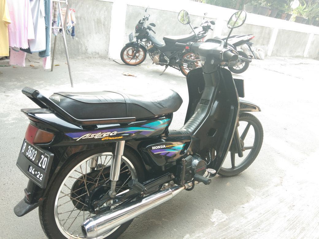 Astrea Grand Honda Motor Di Carousell Astrea Grand Honda Motor Di Carousell