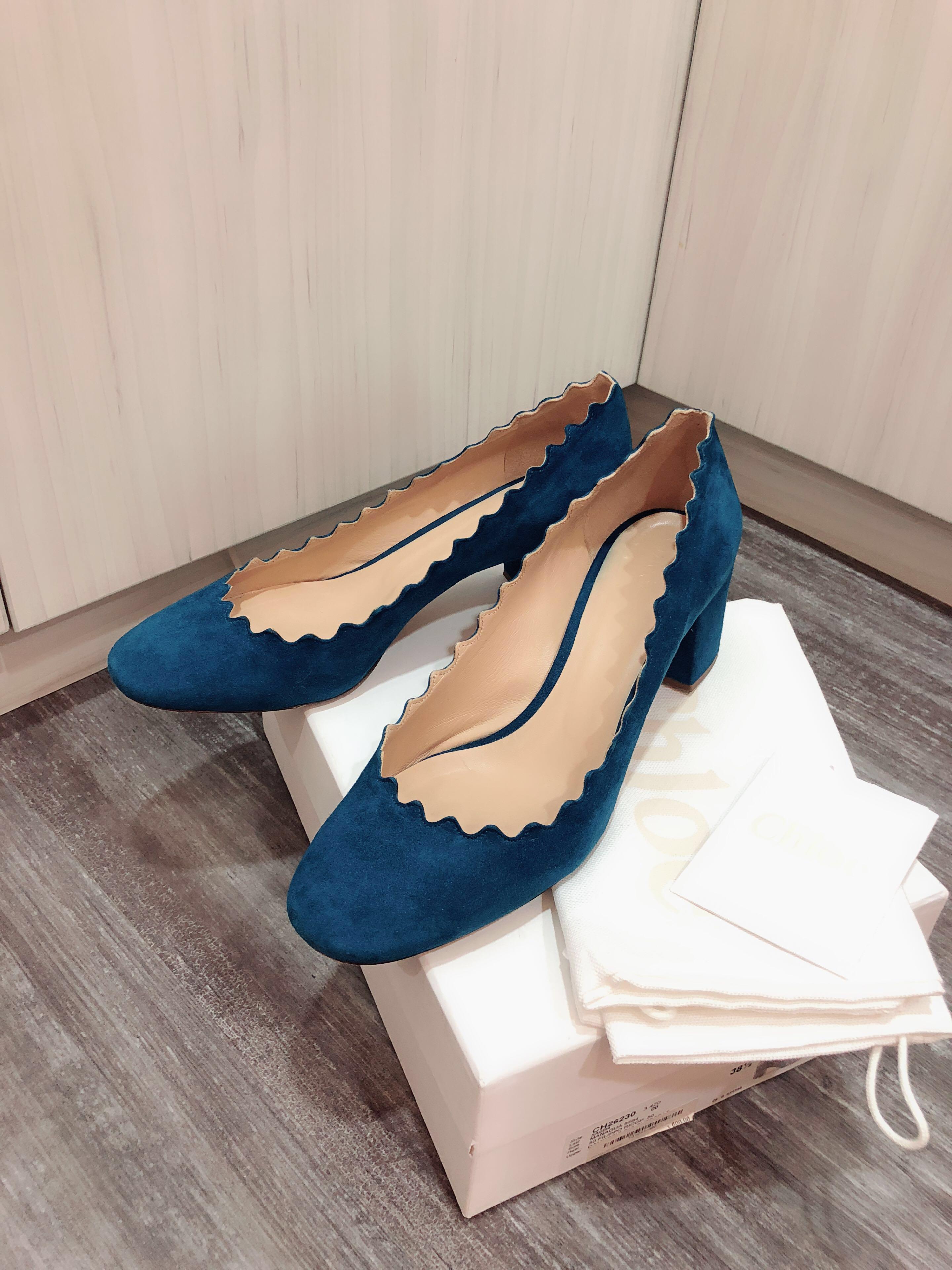 Authentic Chloe Lauren Scallop Pumps 