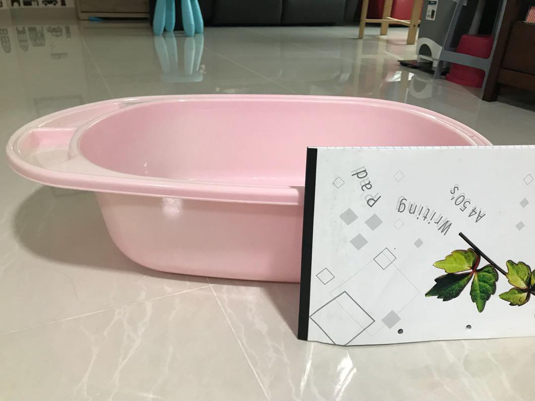 big Baby Bath tub for shower, Babies & Kids, Nursing & Feeding, Weaning