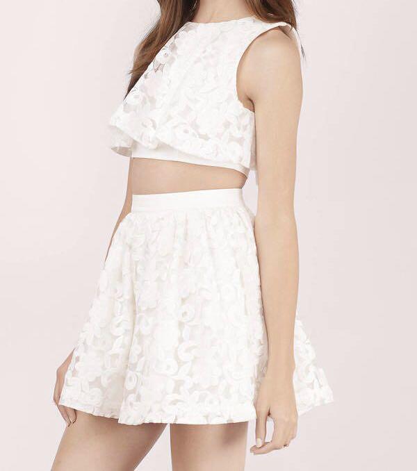 White lace skater skirt best sale