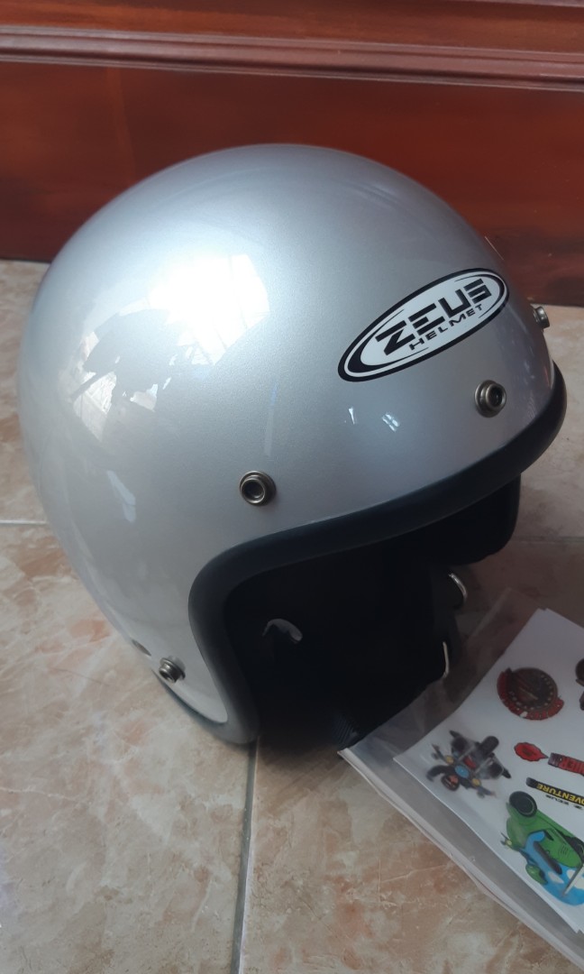 Helm zeus retro on sale