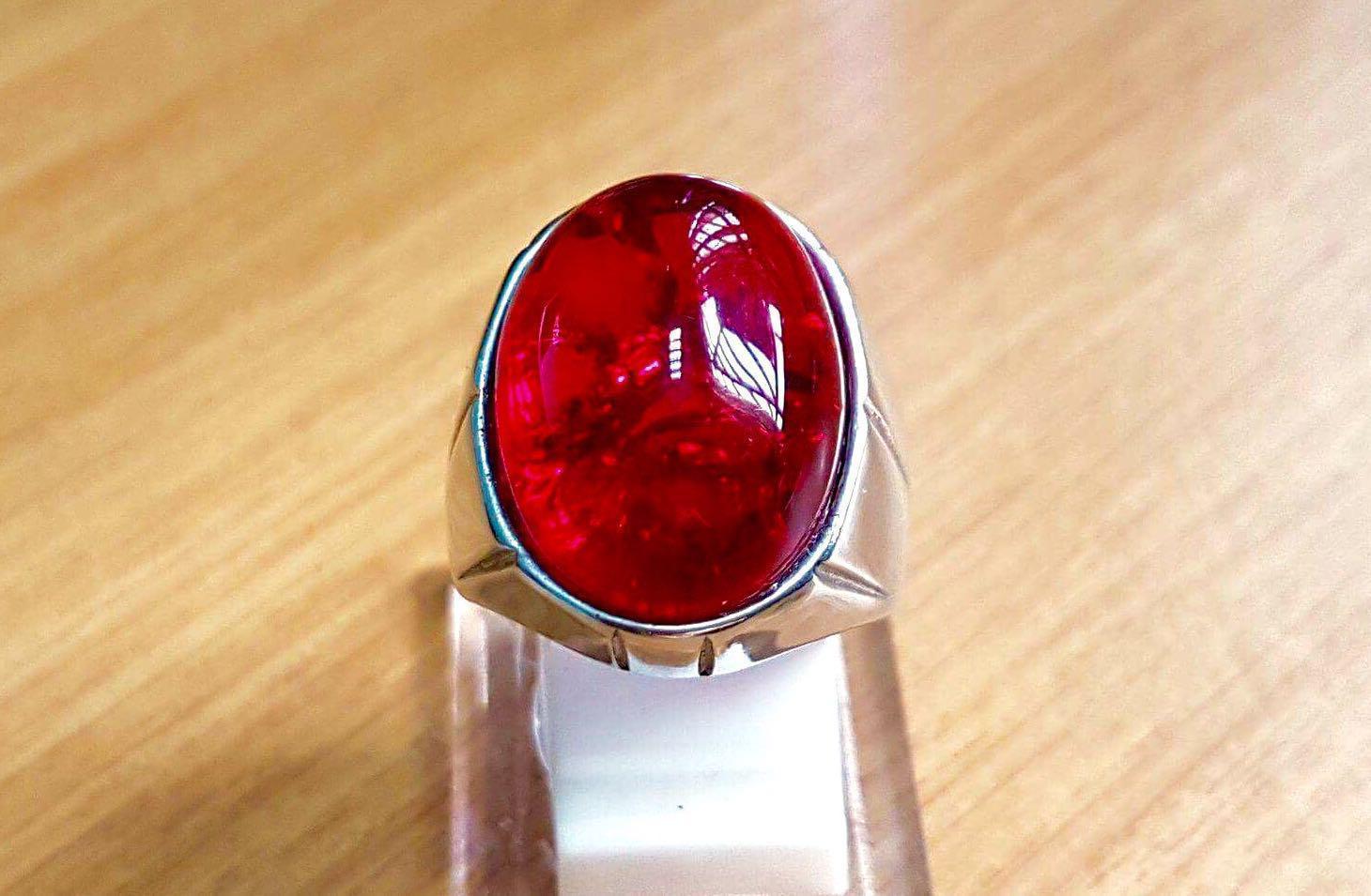 Merah Delima Retak Seribu Men S Fashion Accessories On Carousell