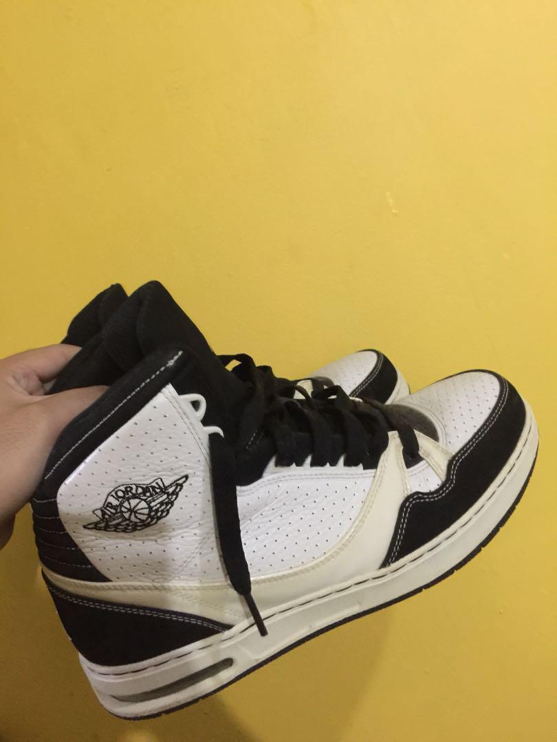 Original Jordan Shoes from the US (Category: Sneakers) located in Angeles City. Submitted by daleparas (Listing ID 179702100, Image 1). Description: Fresh from the US.