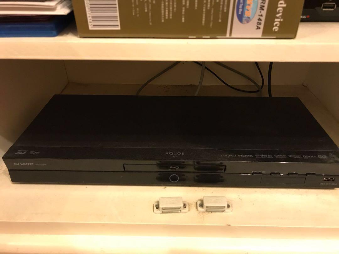 90% new Sharp Aquos 全高清3D 藍光 DVD 機 , 家庭電器, 電視 & 其他娛樂, 藍光及播放器 - Carousell