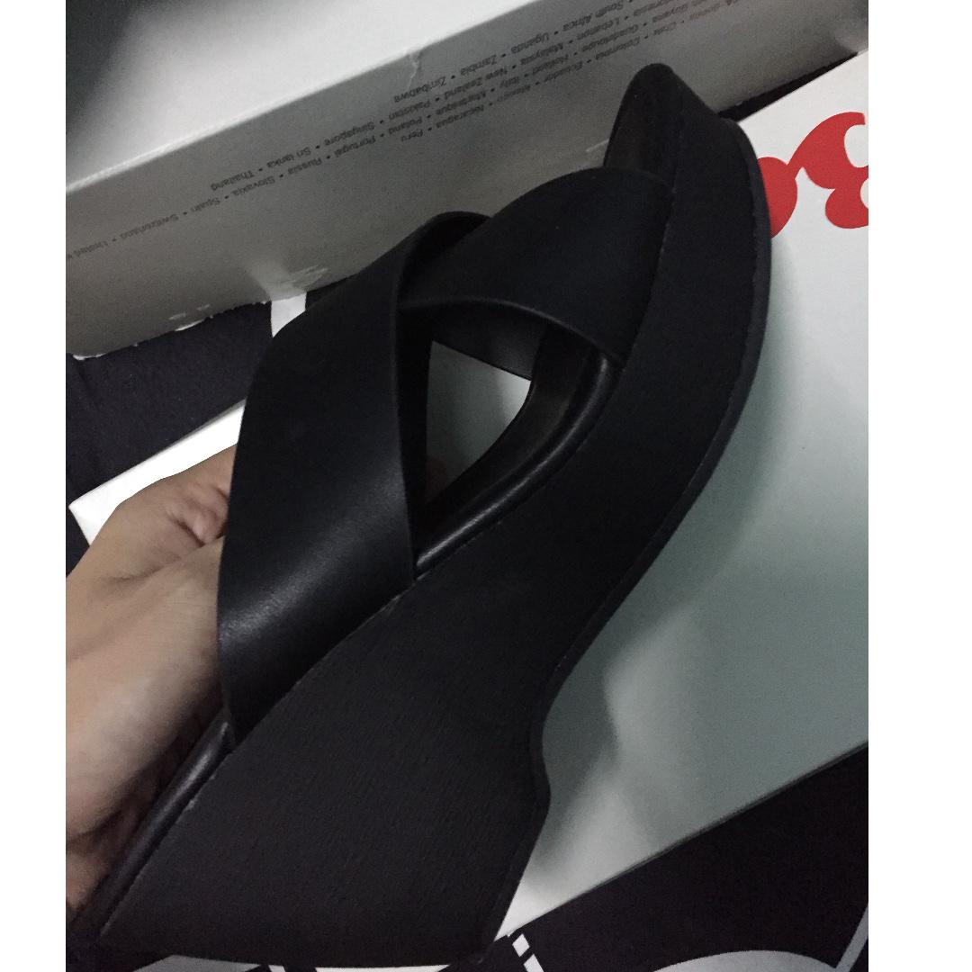 Bata Court shoes with 5cm( height) heels, Women's Fashion, Footwear, Heels  on Carousell