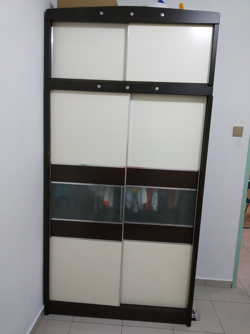 Almari Baju Wardrobe 4ft X 8ft Tip Top Home Furniture Furniture On Carousell