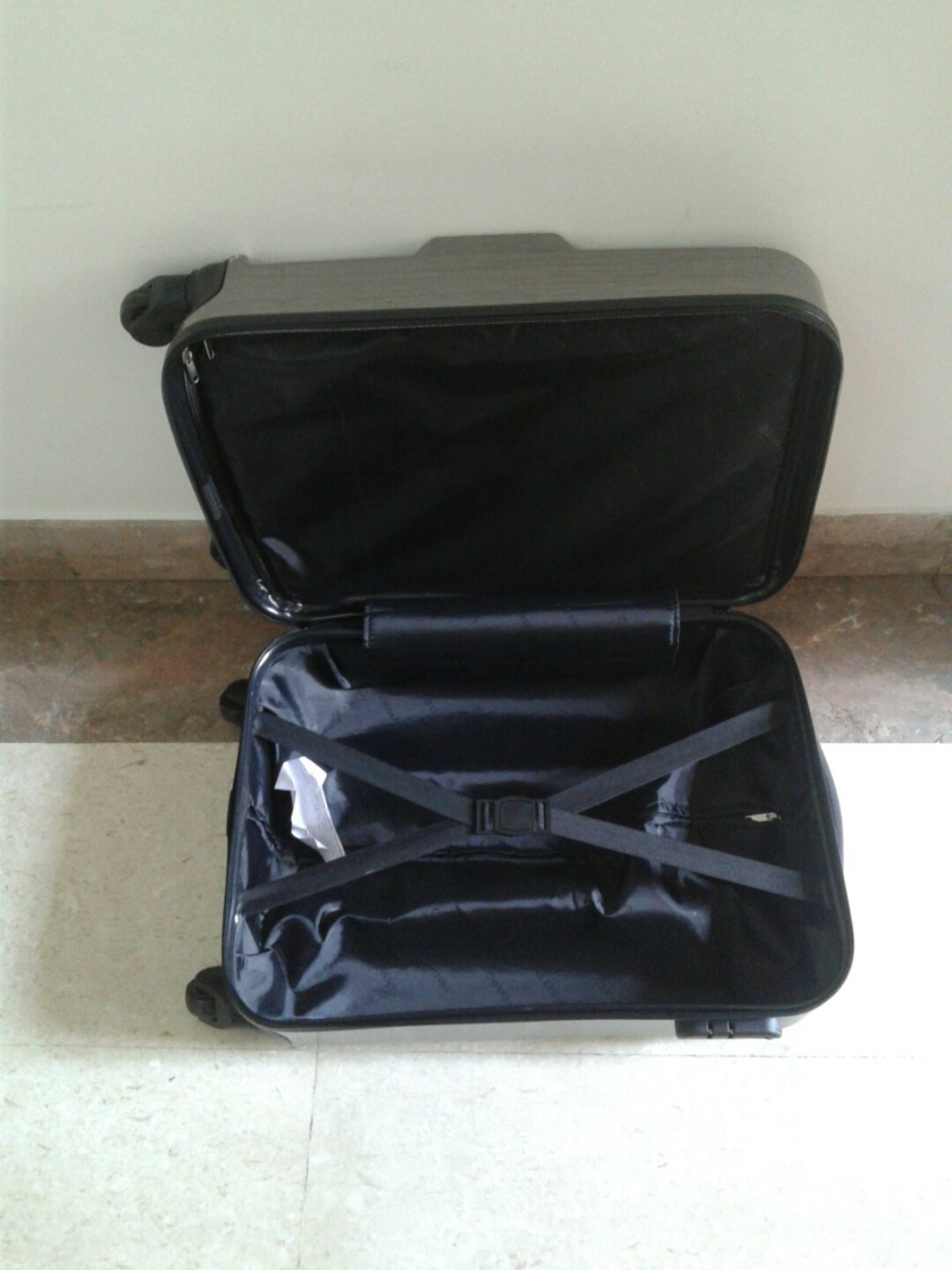 Almost New Cabin Stroller With Wheels Travel Travel Essentials